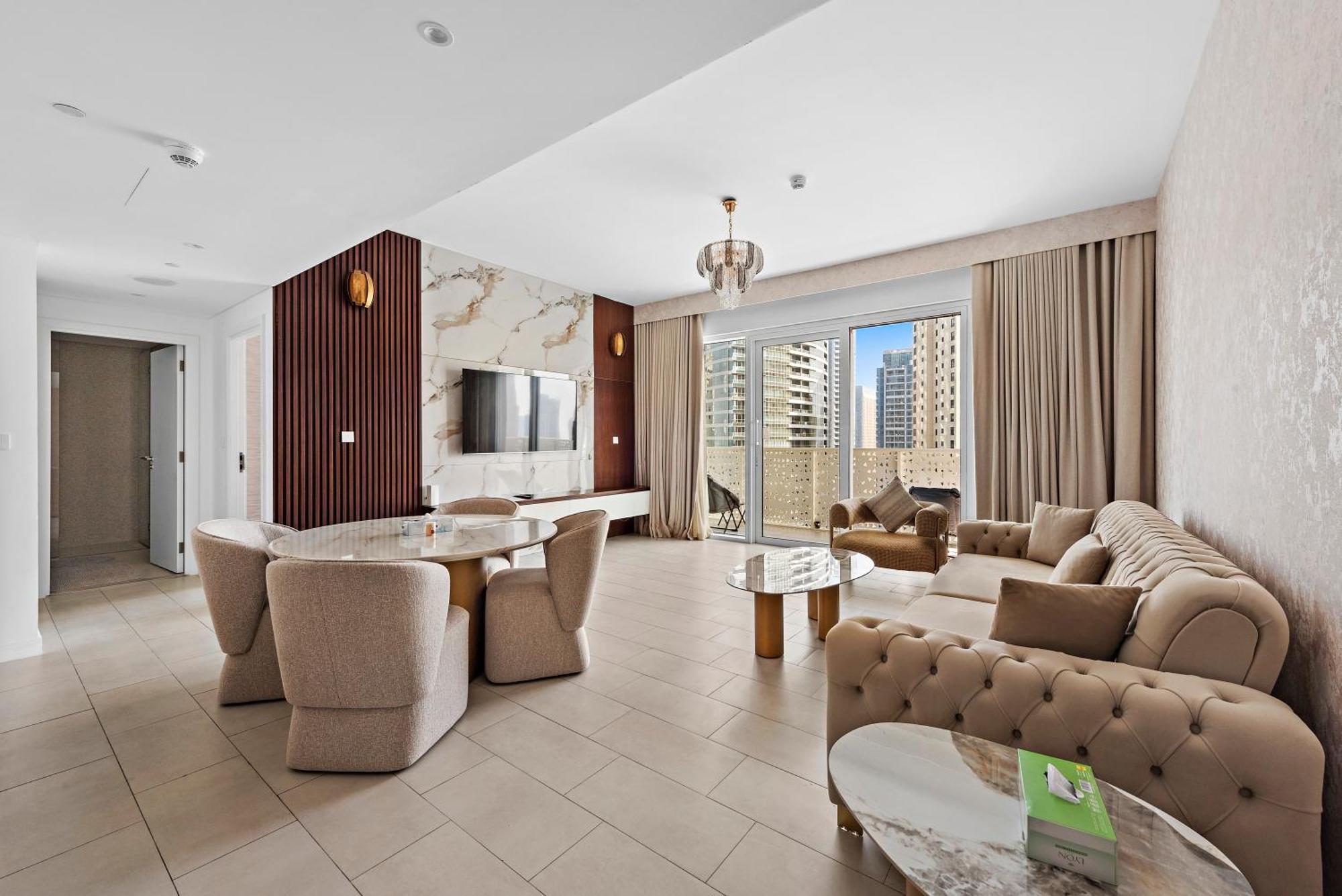 La Vie, Jbr, *